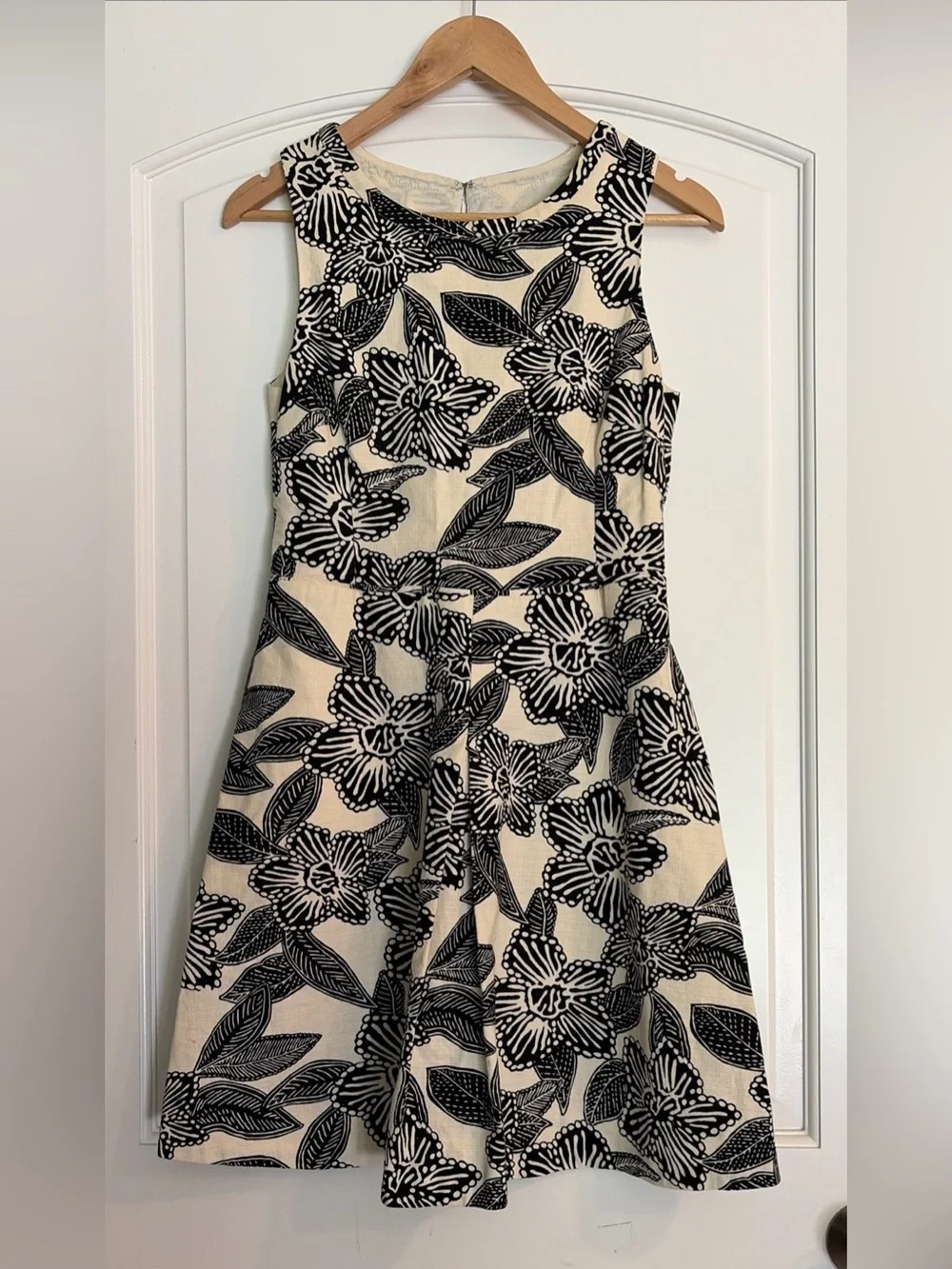 J. Crew Polynesian Floral Print Fit and Flare Sleeveless Cotton Dress Size 4